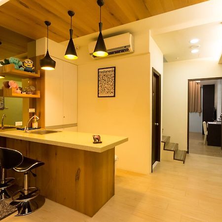 W Hostel Tainan Zewnętrze zdjęcie