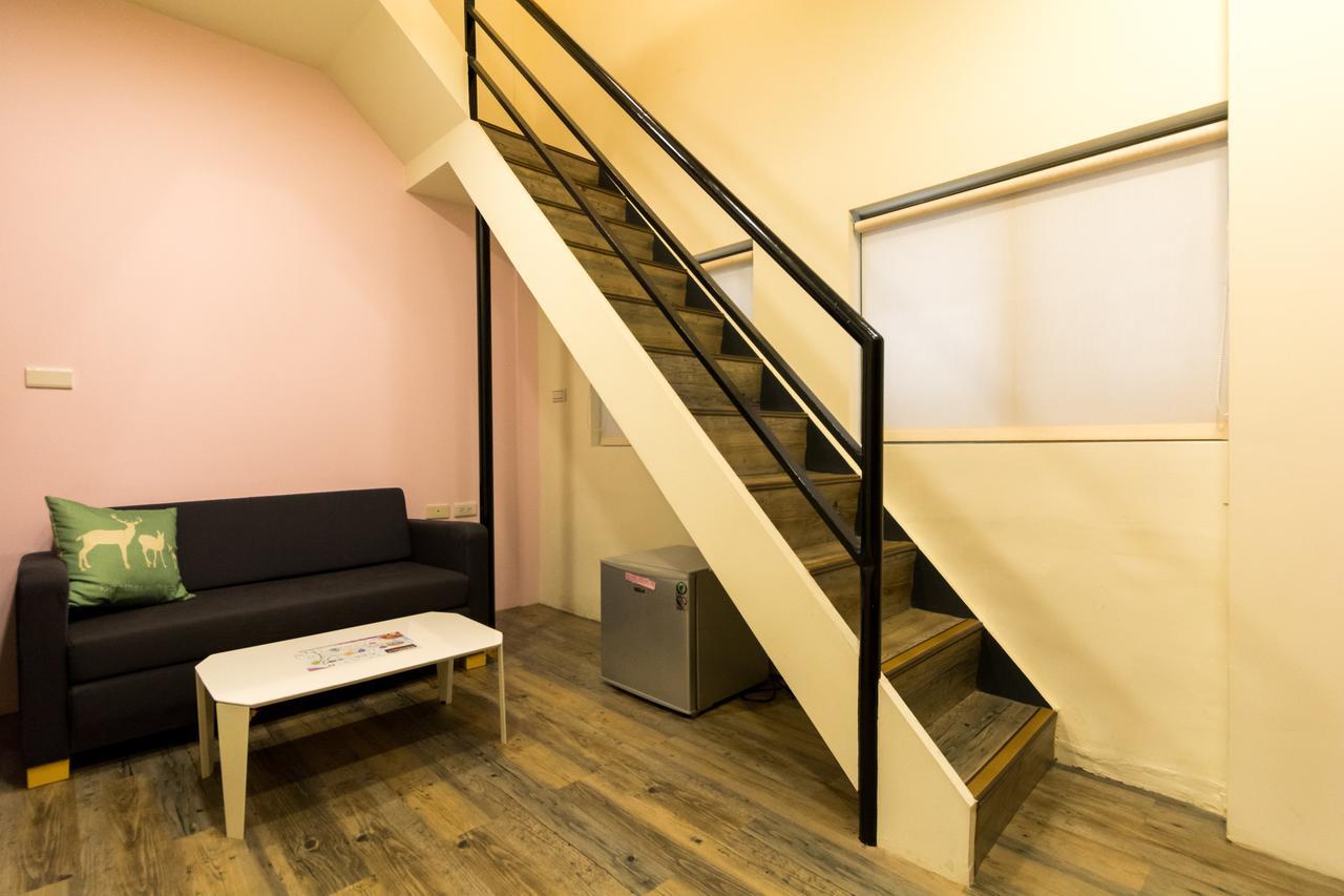 W Hostel Tainan Zewnętrze zdjęcie