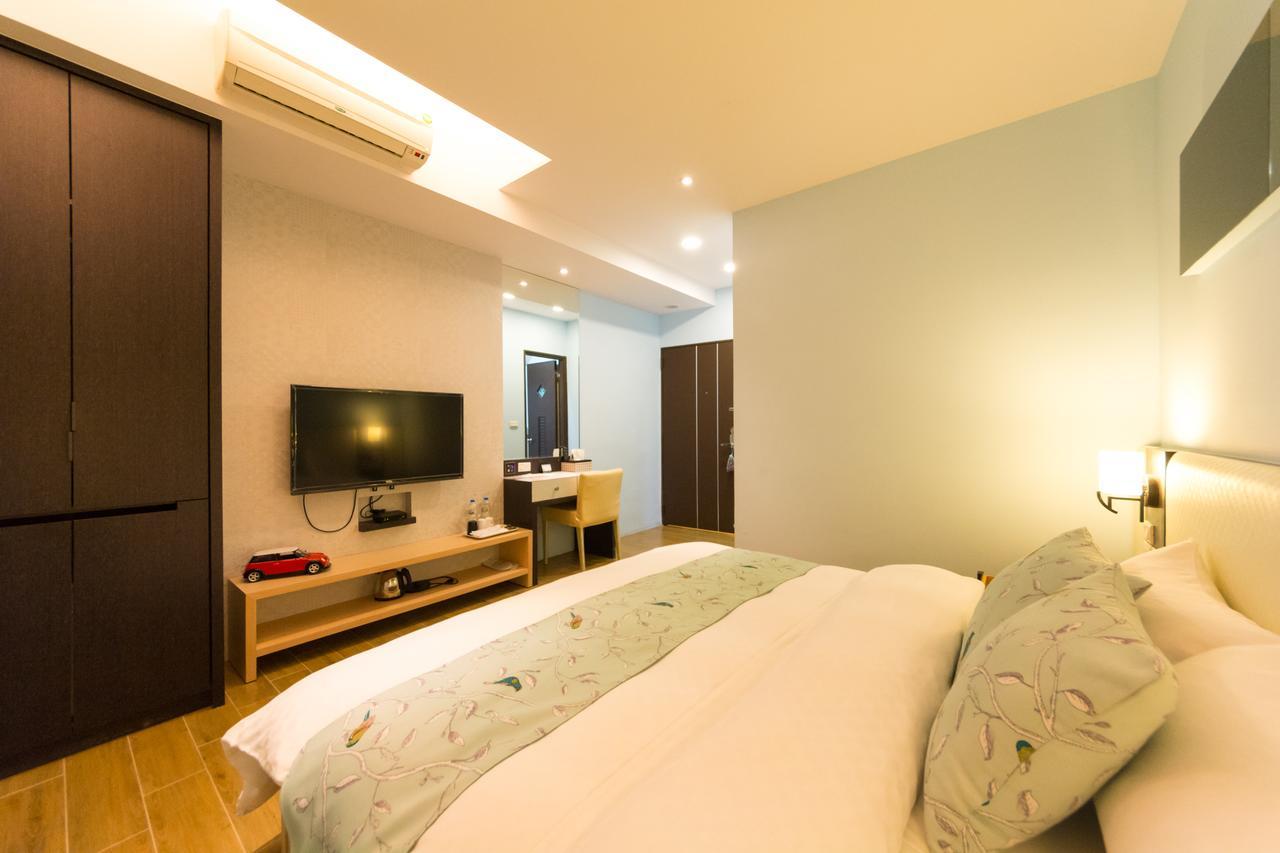 W Hostel Tainan Zewnętrze zdjęcie